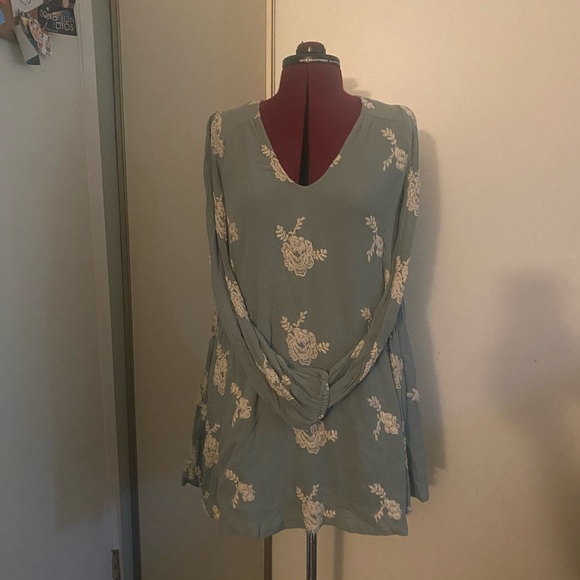 Free People Dresses & Skirts - Free People Green Floral Mini Dress
